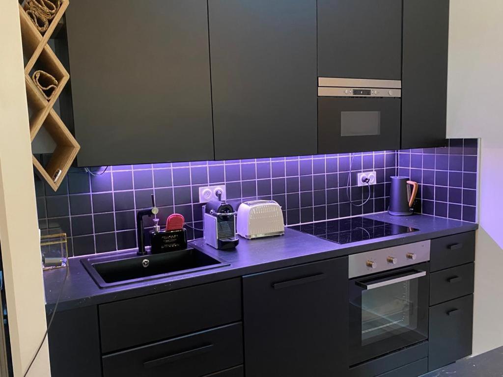 Bordeaux Cheri Luaran gambar